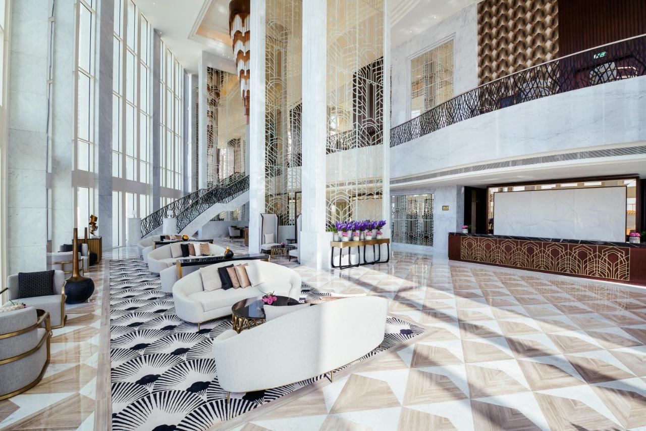 Wyndham Grand Doha West Bay Beach Екстер'єр фото The lobby of the hotel