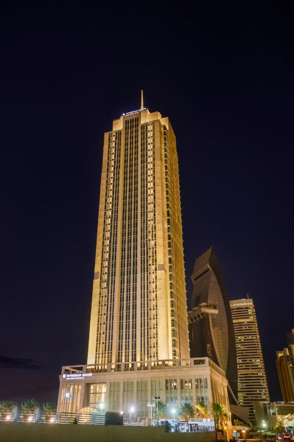 Wyndham Grand Doha West Bay Beach Екстер'єр фото The Four Seasons Hotel, Bangkok