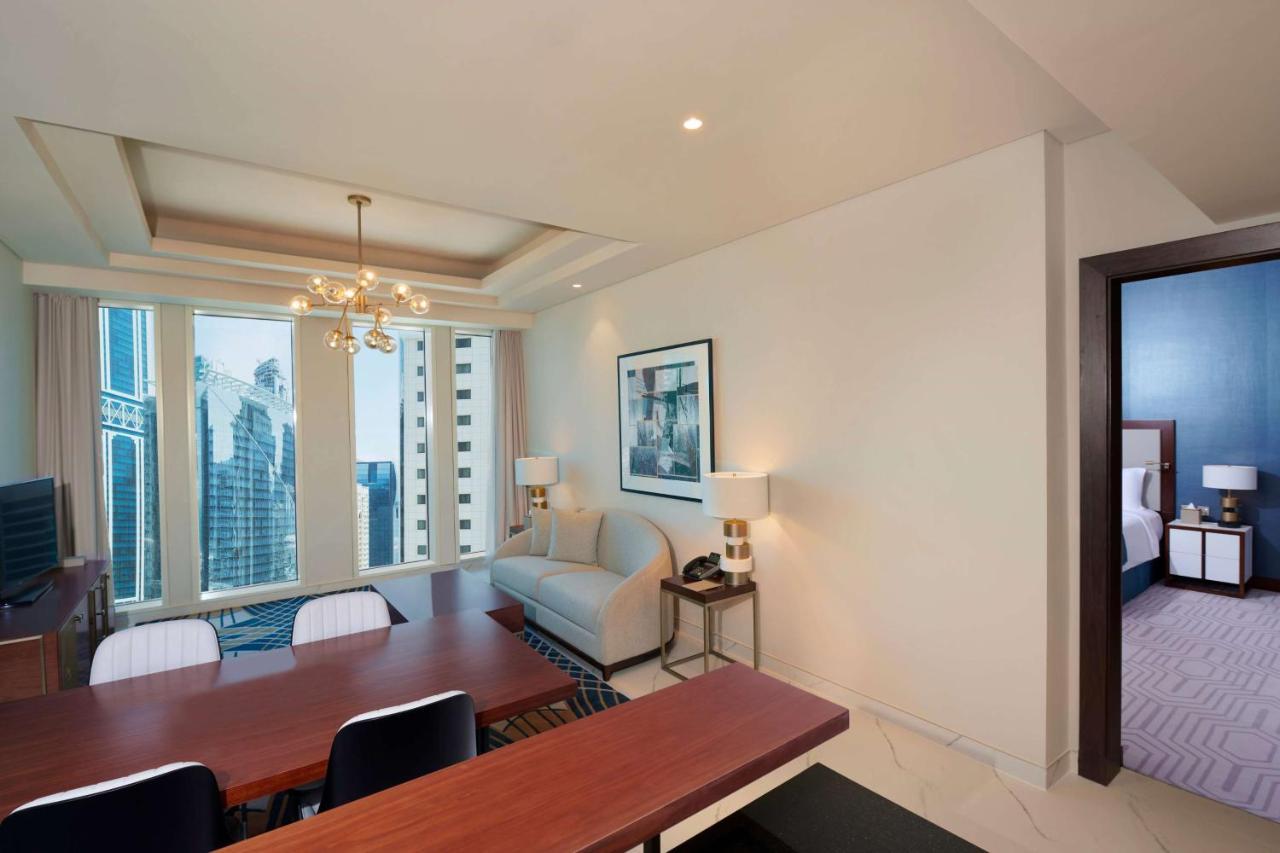 Wyndham Grand Doha West Bay Beach Екстер'єр фото A suite at the hotel